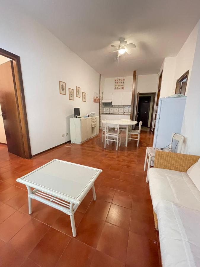 לידו די ג'סולו Condominio Union -Walterigato Apartments- Solo Per Famiglie- מראה חיצוני תמונה